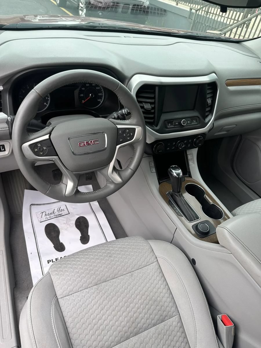 Used 2019 GMC Acadia SLE FWD image 10