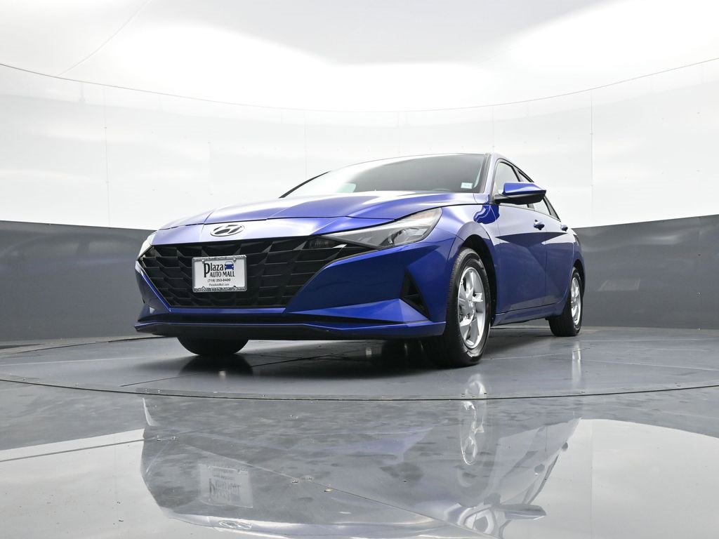 Certified 2023 Hyundai Elantra SE w/ Cargo Package image 25