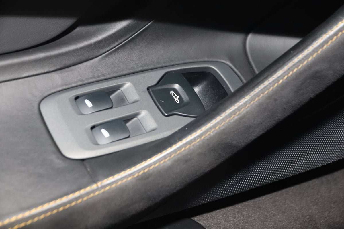 Used 2020 McLaren 570S Coupe RWD image 50