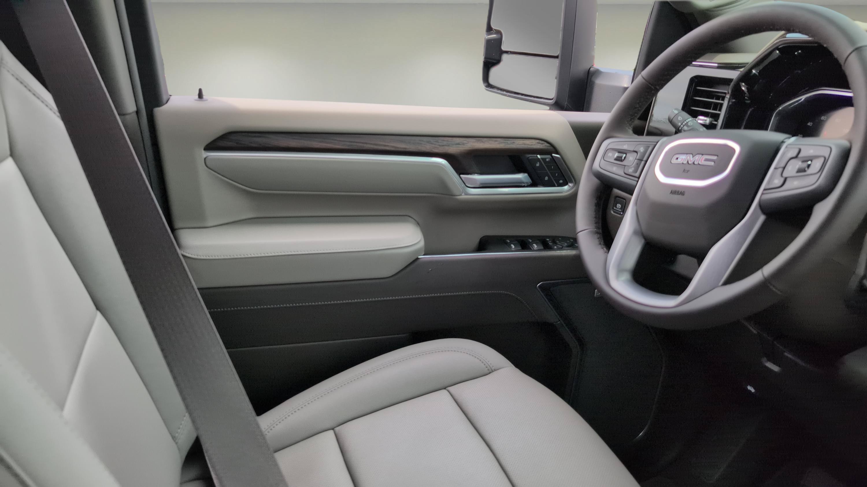 New 2025 GMC Sierra 2500 SLT w/ SLT Convenience Package AWD/4WD image 23