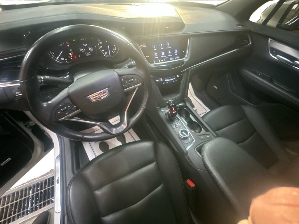 Used 2021 Cadillac XT6 Luxury image 33