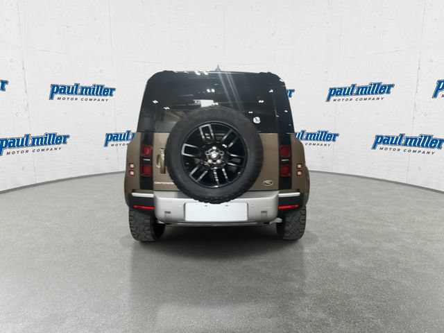 Used 2021 Land Rover Defender 110 S AWD/4WD image 9