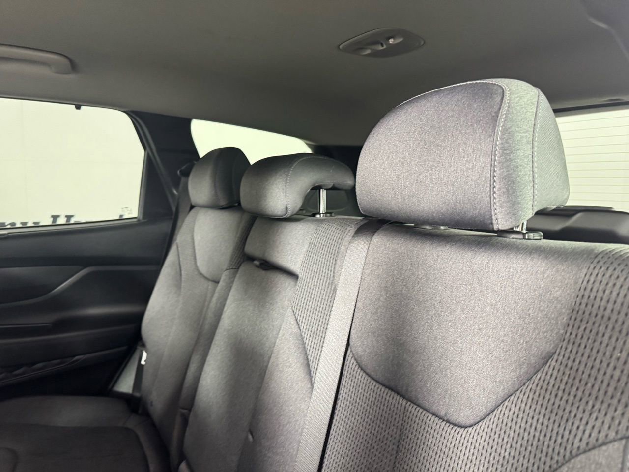 Used 2021 Hyundai Santa Fe SEL w/ Convenience Package image 22