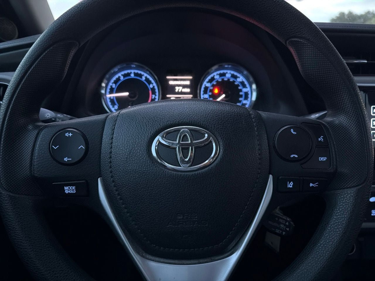 Used 2017 Toyota Corolla LE FWD image 10