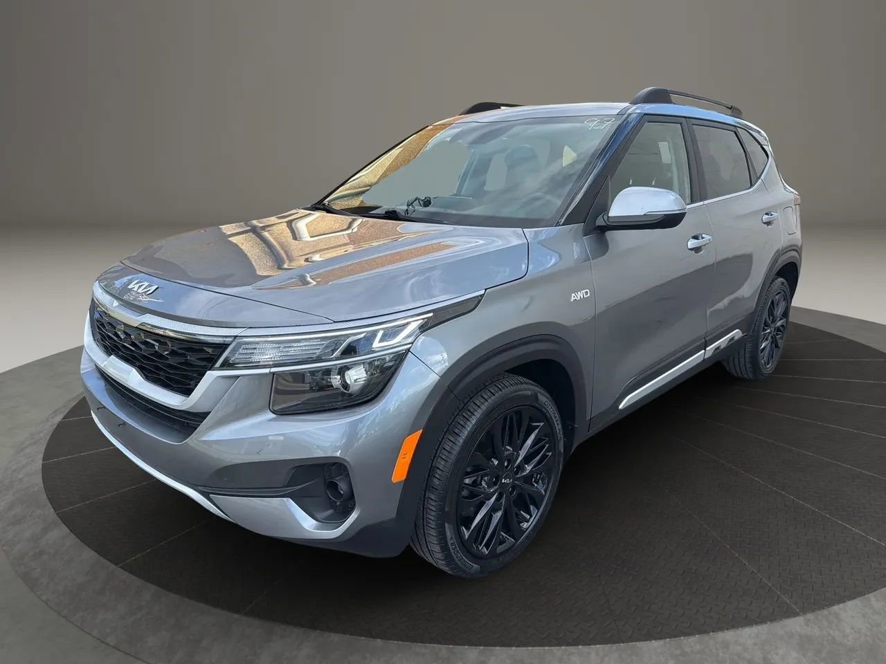 Used 2022 Kia Seltos Nightfall Edition image 1