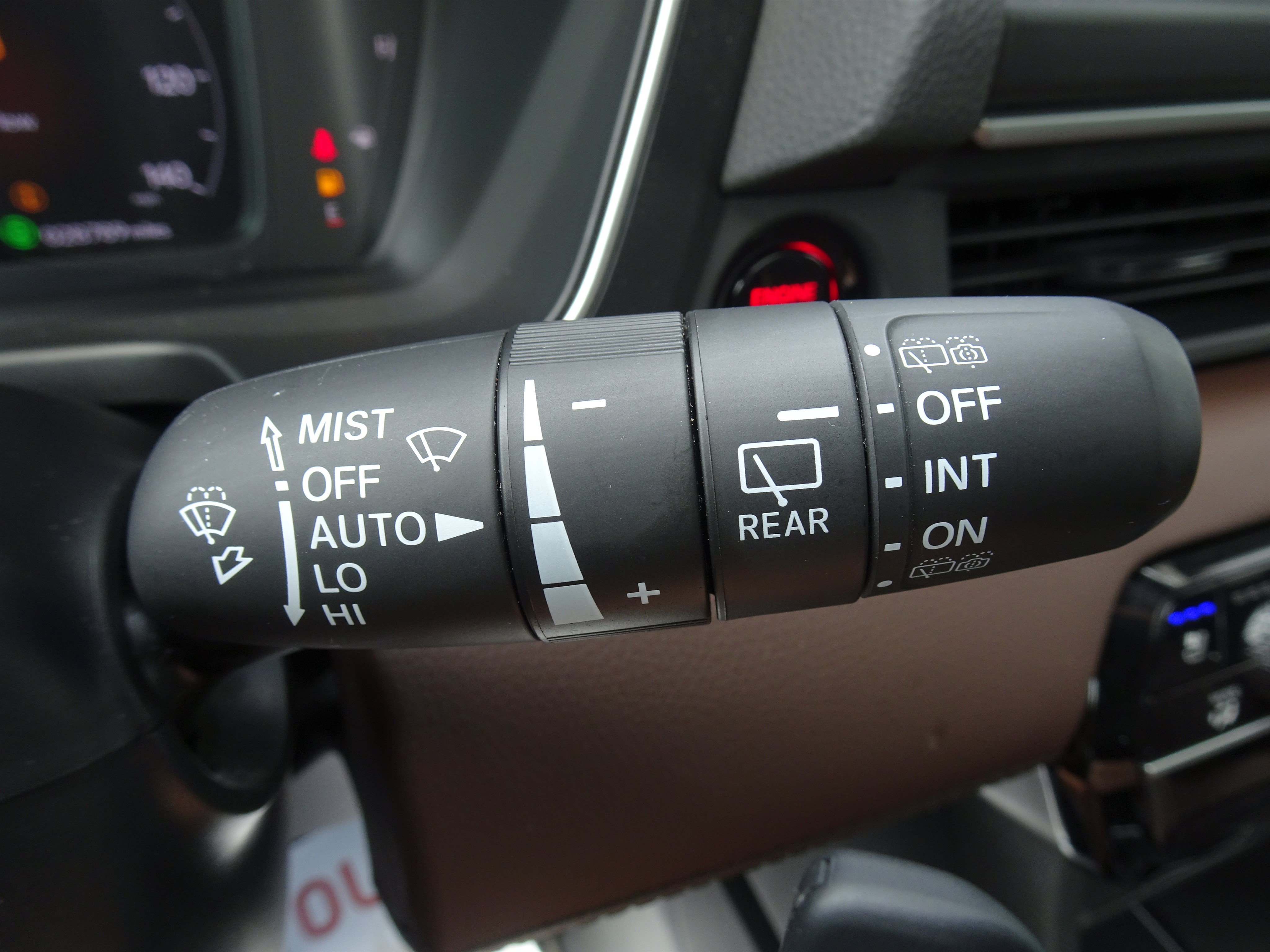 Used 2025 Honda Pilot Elite image 23