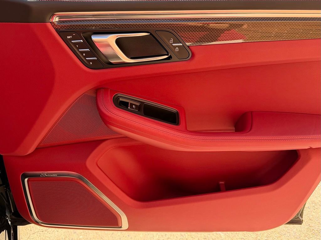 New 2026 Porsche Macan GTS image 22