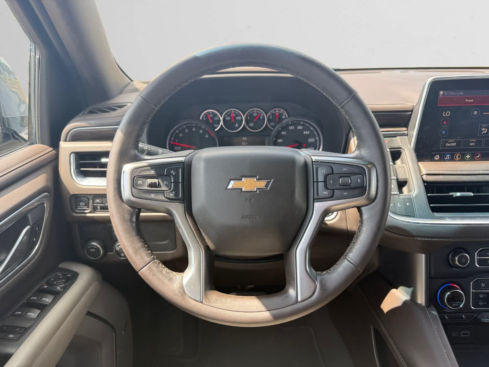 Used 2021 Chevrolet Tahoe LT w/ Luxury Package RWD image 12