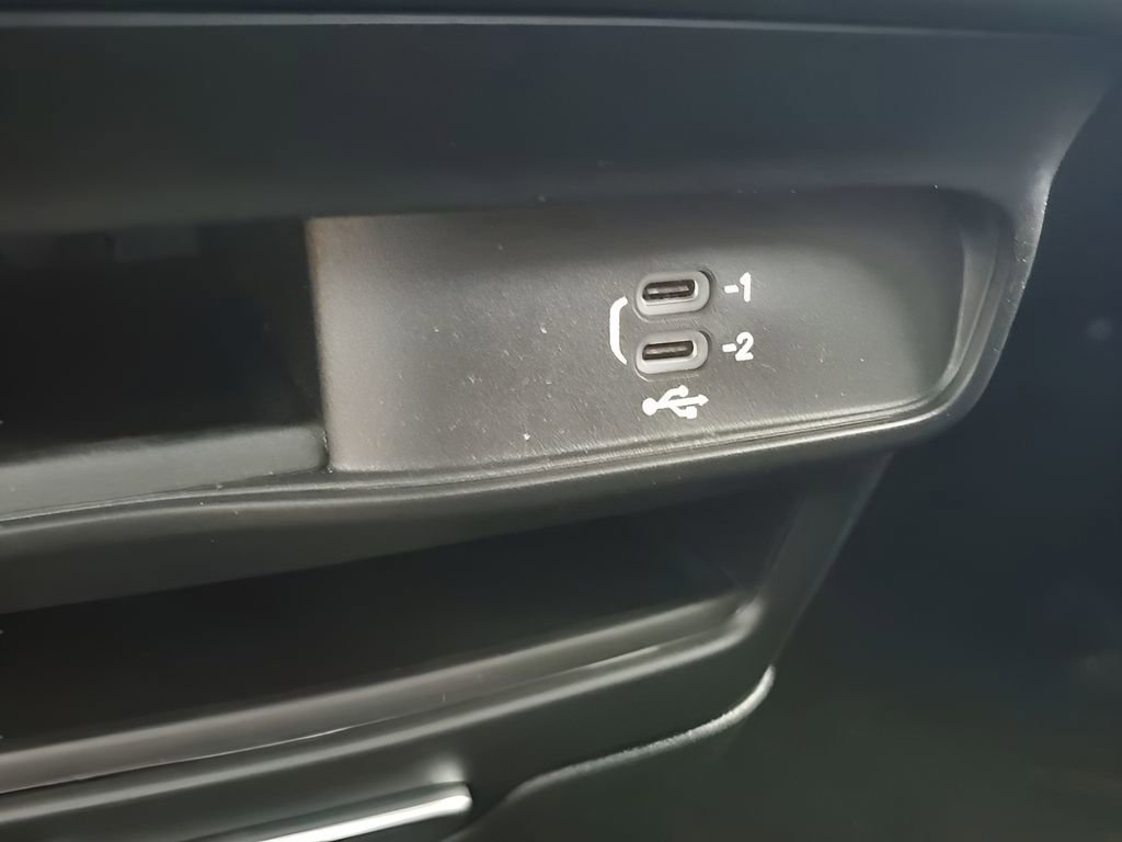 New 2026 Chrysler Voyager LX image 31