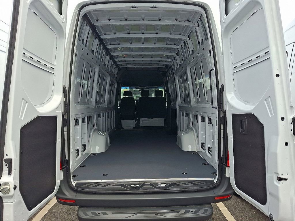 New 2025 Mercedes-Benz Sprinter 2500 image 19