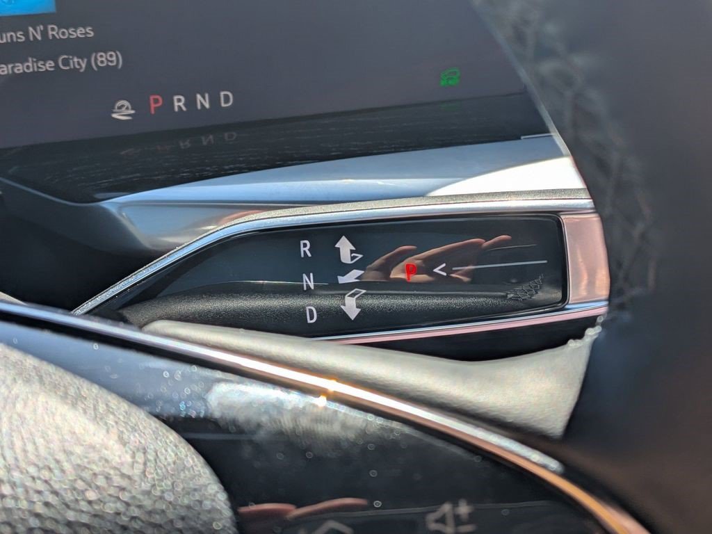 Certified 2025 Cadillac Escalade IQ Sport 1 AWD/4WD image 11