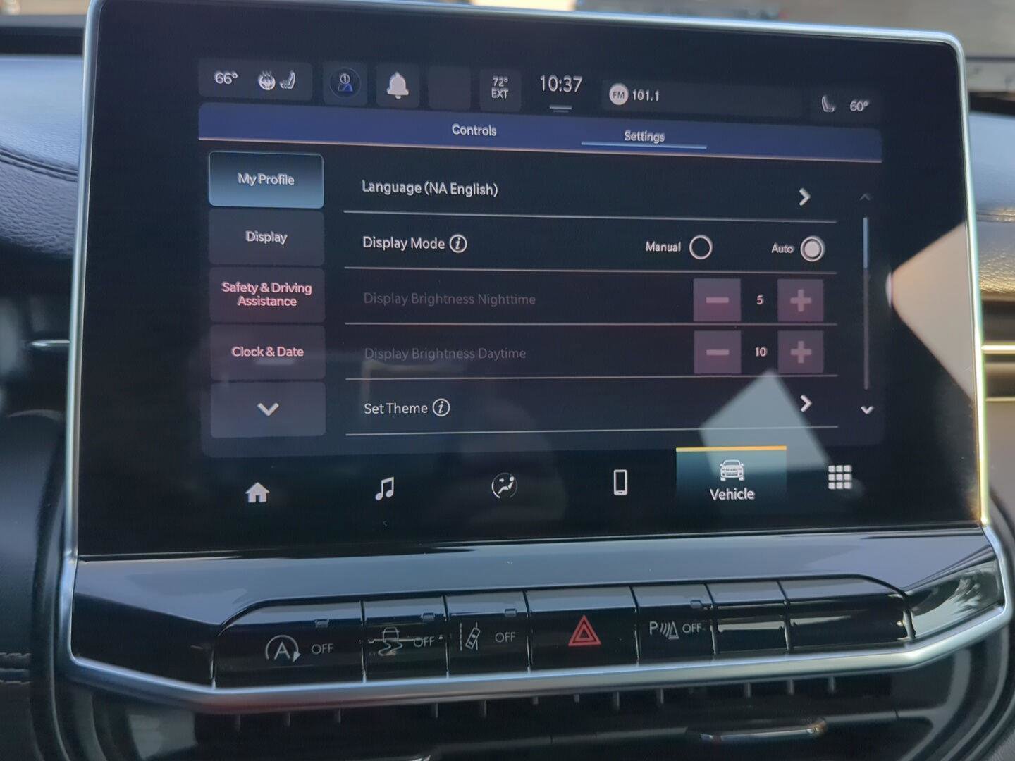 Used 2023 Jeep Compass Limited image 19