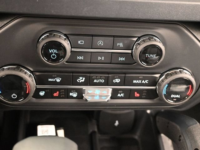 Used 2025 Ford Bronco Badlands AWD/4WD image 23