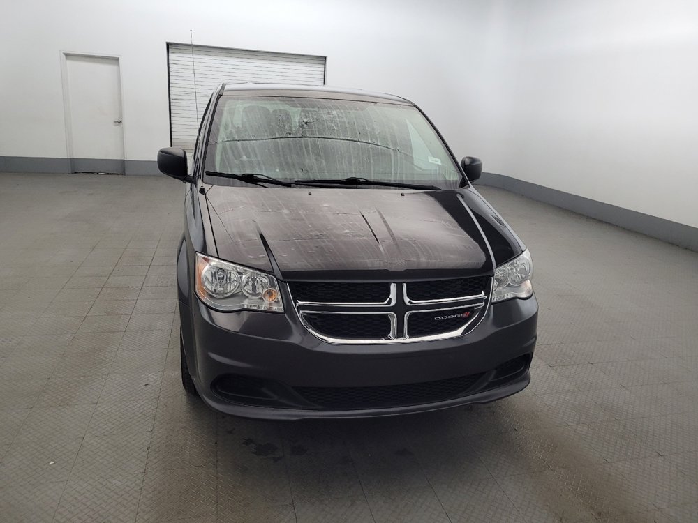 Used 2018 Dodge Grand Caravan SE FWD image 14