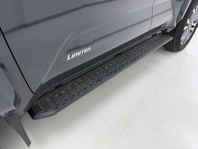 Used 2026 Toyota 4Runner Limited AWD/4WD image 8