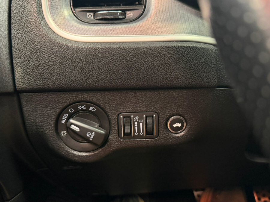 Used 2021 Dodge Charger Scat Pack RWD image 35