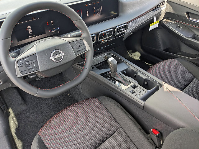 New 2027 Nissan Sentra SR w/ Floor Mat Package FWD image 10