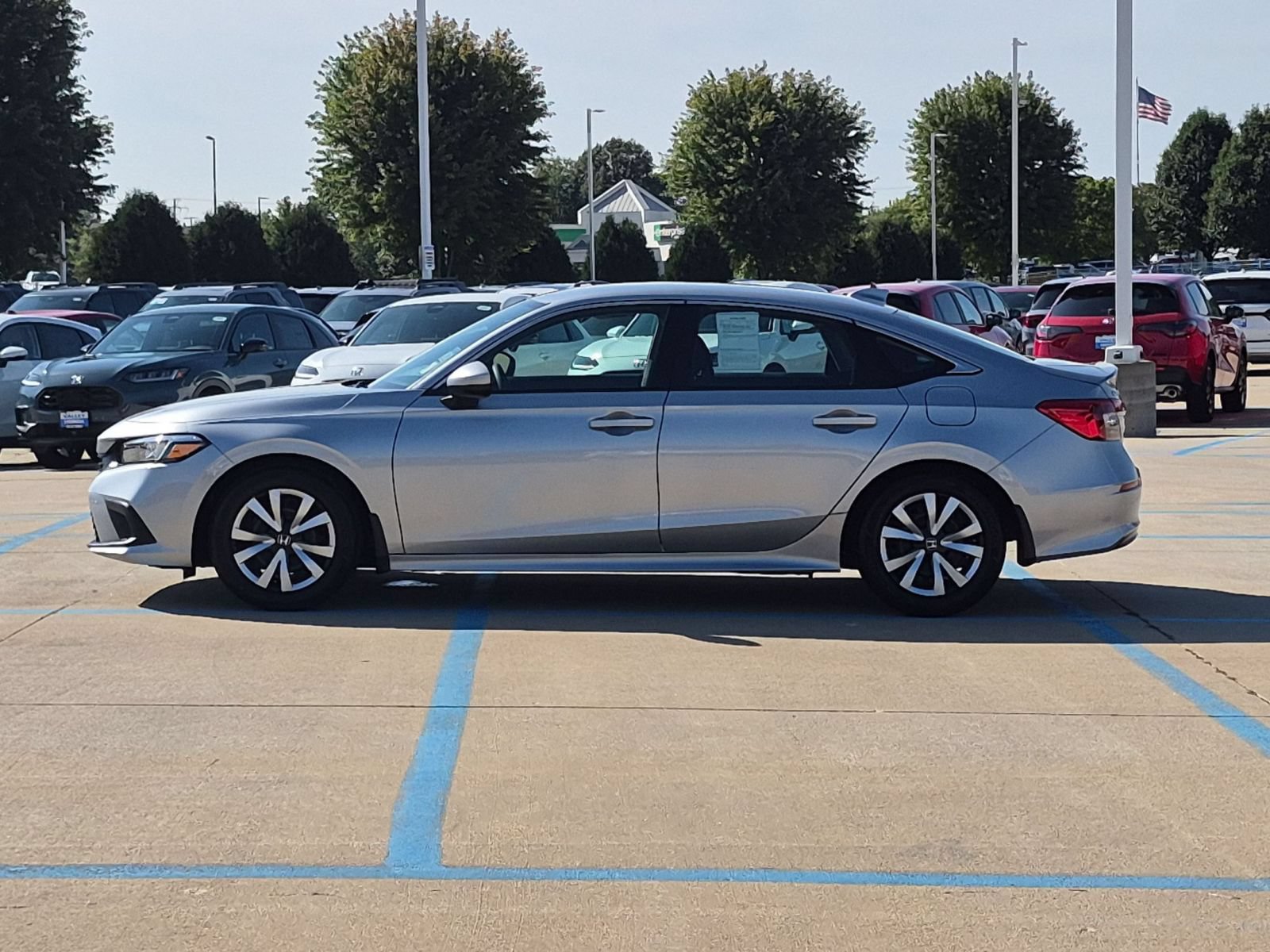 Used 2023 Honda Civic LX image 9