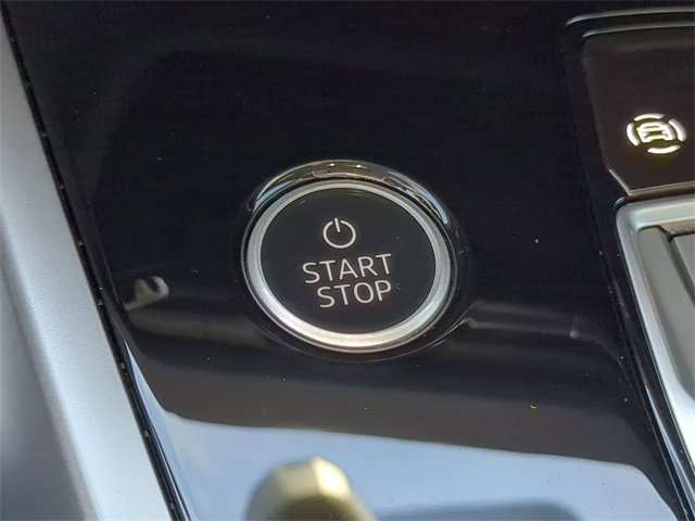 Used 2023 Audi Q4 e-tron Premium w/ Convenience Package image 31