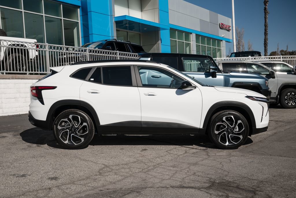 New 2026 Chevrolet Trax RS w/ Driver Confidence Package FWD image 4