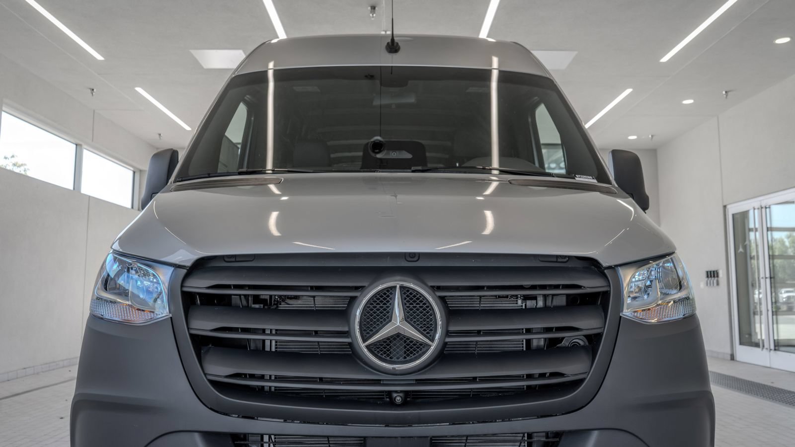 Used 2025 Mercedes-Benz Sprinter 2500 image 23