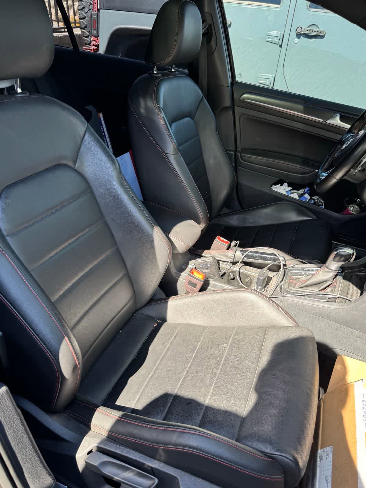 Used 2020 Volkswagen GTI SE FWD image 9