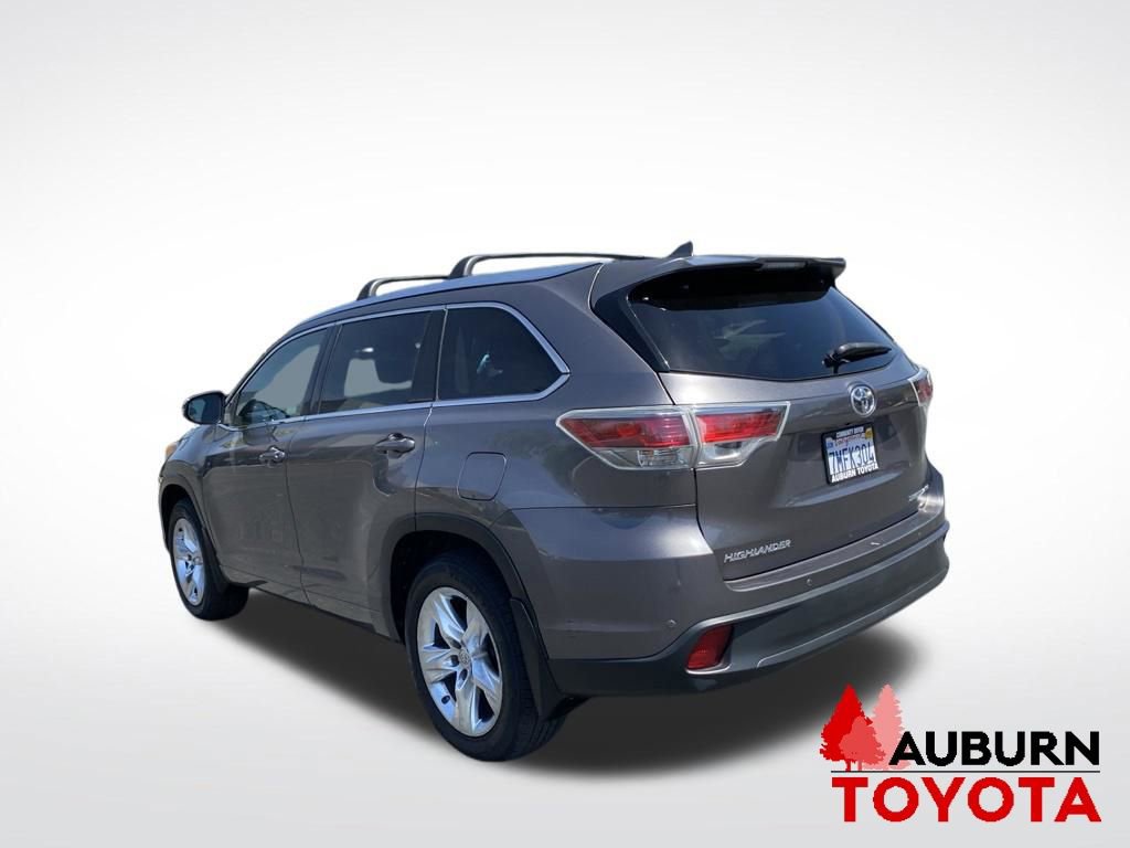 Used 2015 Toyota Highlander Limited Platinum AWD/4WD image 4
