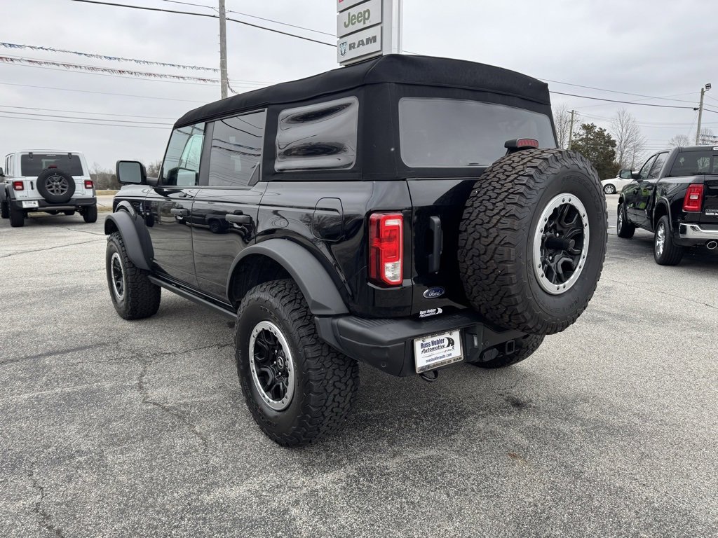 Used 2023 Ford Bronco Black Diamond w/ Sasquatch Package image 3