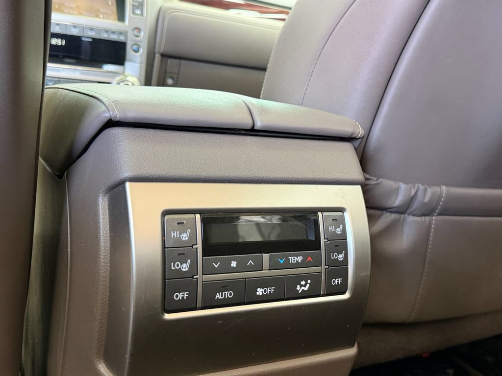 Used 2018 Lexus GX 460 Premium w/ Premium Package AWD/4WD image 28