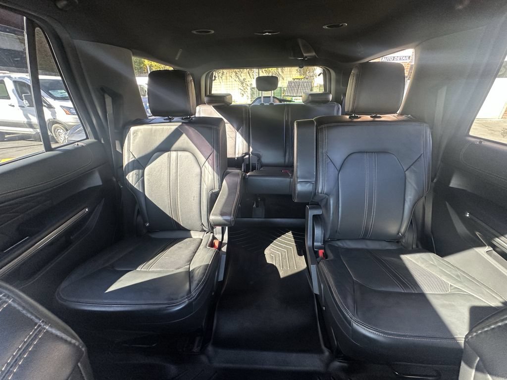 Used 2022 Ford Expedition Platinum AWD/4WD image 23