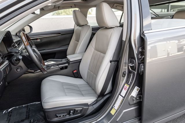 Used 2017 Lexus ES 350 w/ Luxury Package image 11