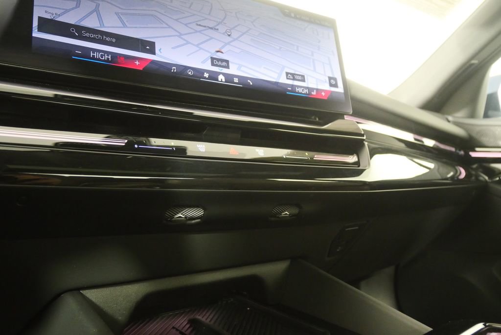 Certified 2025 BMW 530i image 26