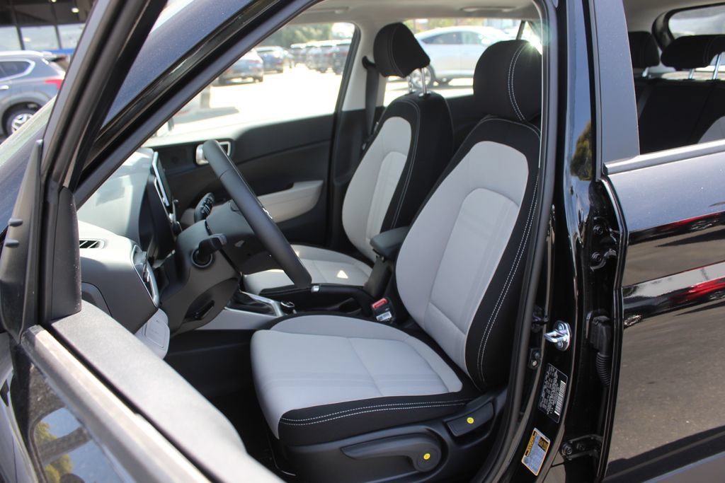 New 2026 Hyundai Venue SEL FWD image 12