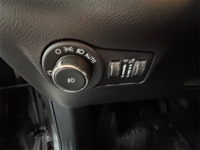 Used 2023 Jeep Compass Altitude w/ Convenience Group image 22