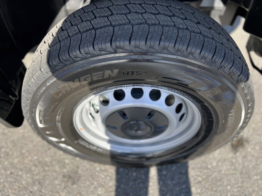 New 2025 Mercedes-Benz Sprinter 2500 image 10