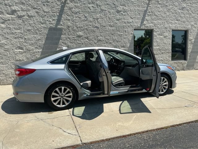 Used 2017 Hyundai Sonata Limited FWD image 15