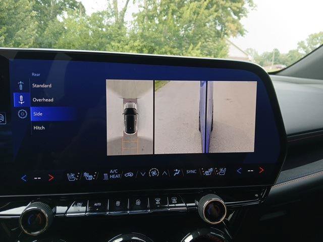 New 2025 Chevrolet Blazer EV RS image 19