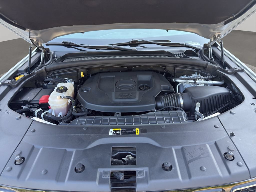 Used 2022 Jeep Grand Cherokee Overland RWD image 20