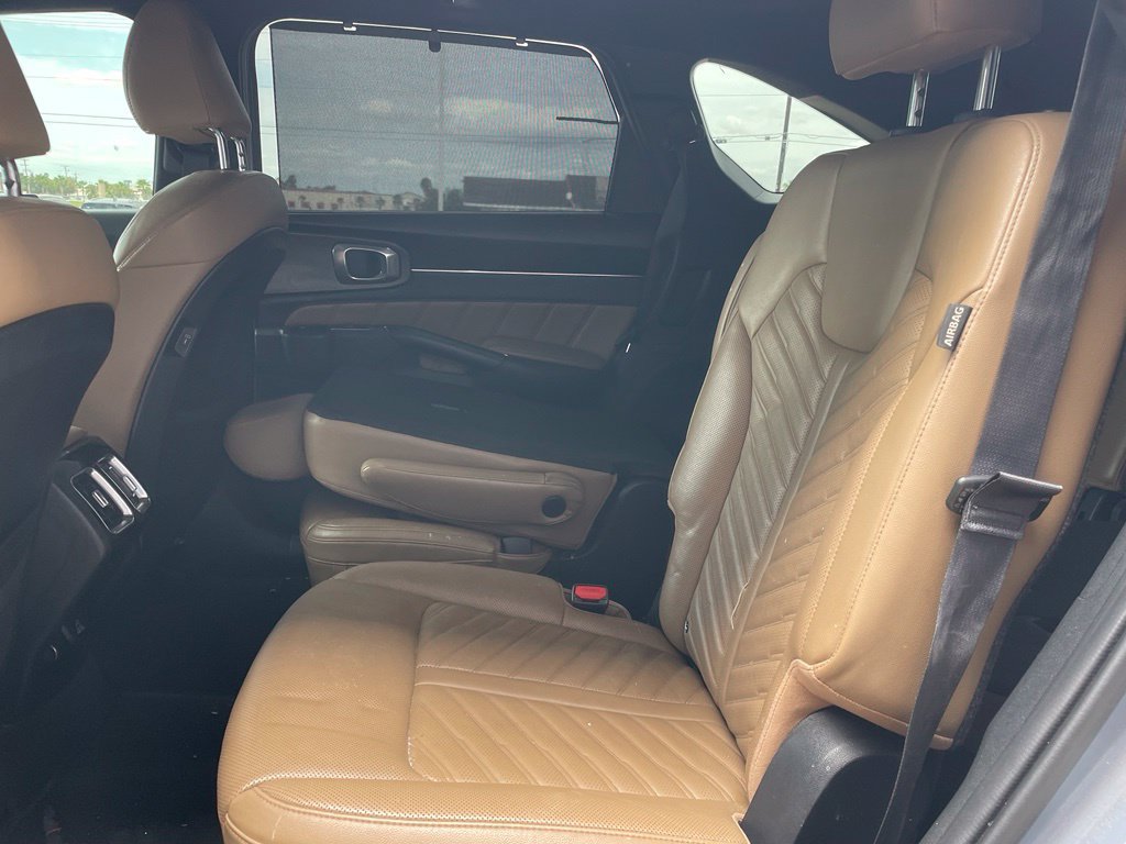 Used 2024 Kia Sorento SX Prestige w/ Olive Brown Leather Package AWD/4WD image 16