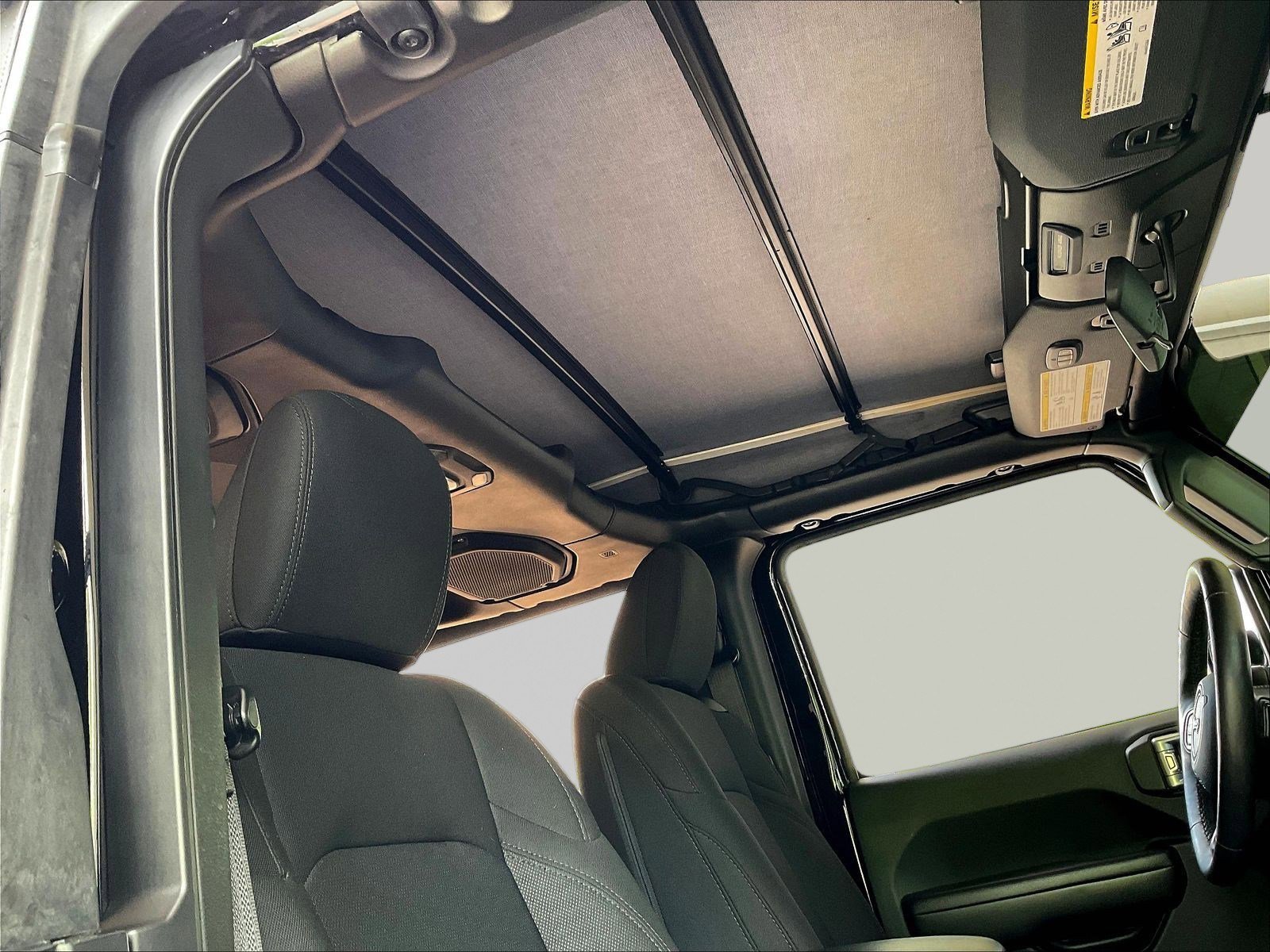 Used 2018 Jeep Wrangler Sport AWD/4WD image 26