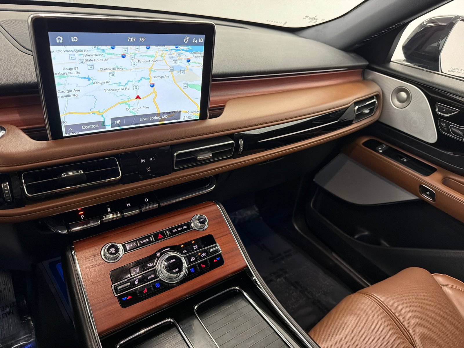 Used 2023 Lincoln Aviator Reserve w/ Equipment Group 201A AWD/4WD image 25