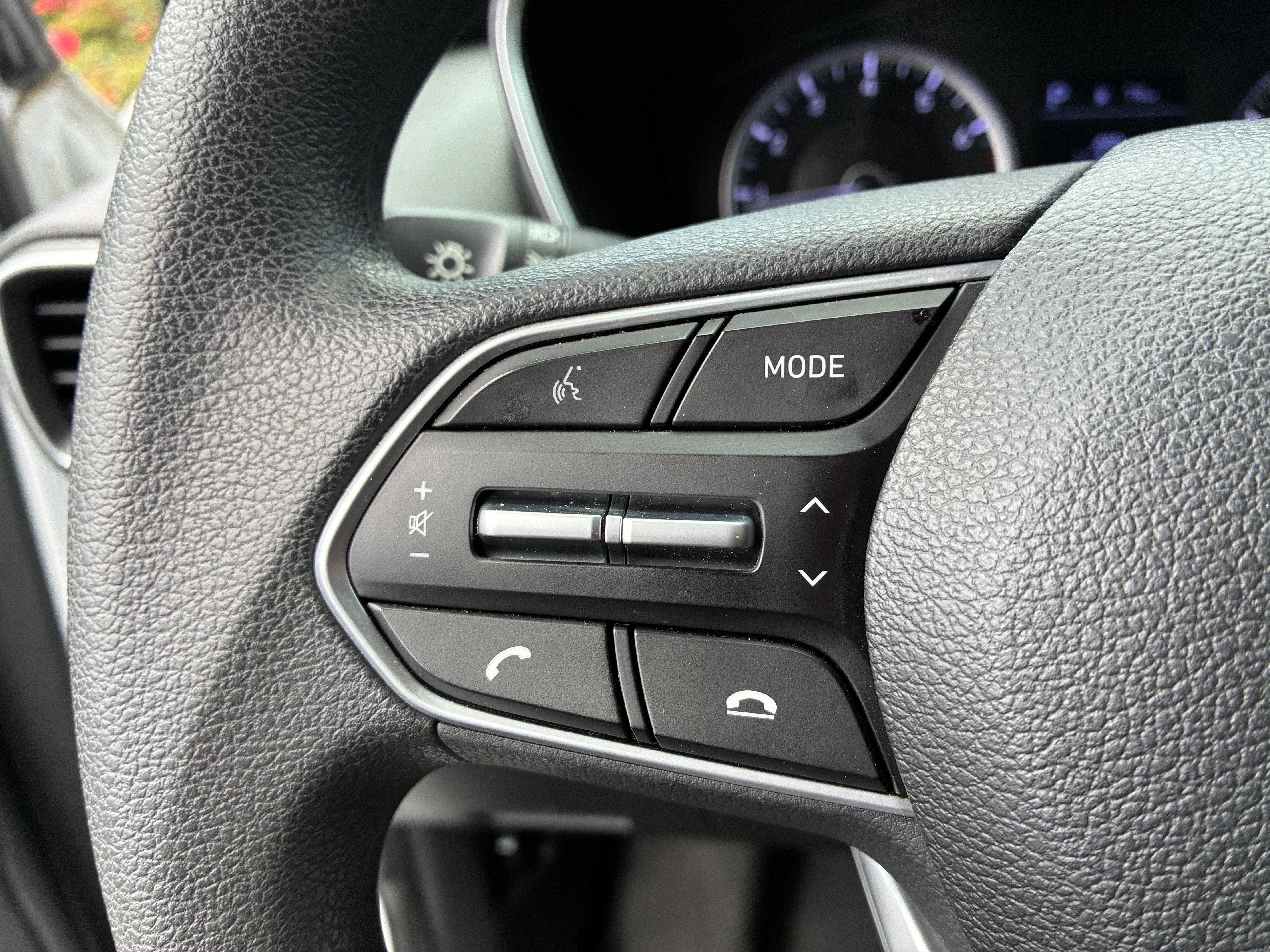 Used 2019 Hyundai Santa Fe SE FWD image 28