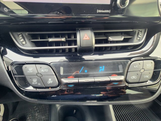 Used 2021 Toyota C-HR XLE image 22