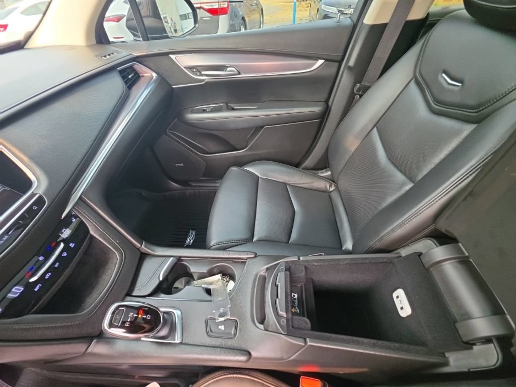 Used 2019 Cadillac XT5 Luxury FWD image 25