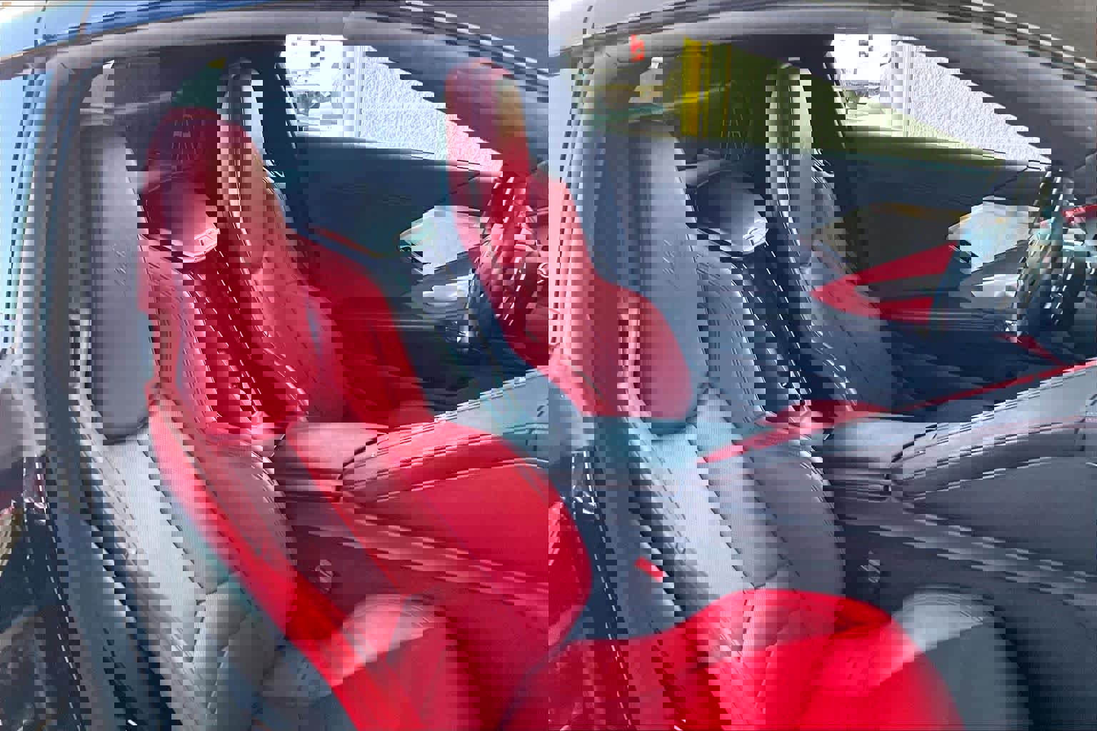 Used 2020 Chevrolet Corvette Stingray Preferred Cpe w/ 2LT Preferred Equipment Group image 7