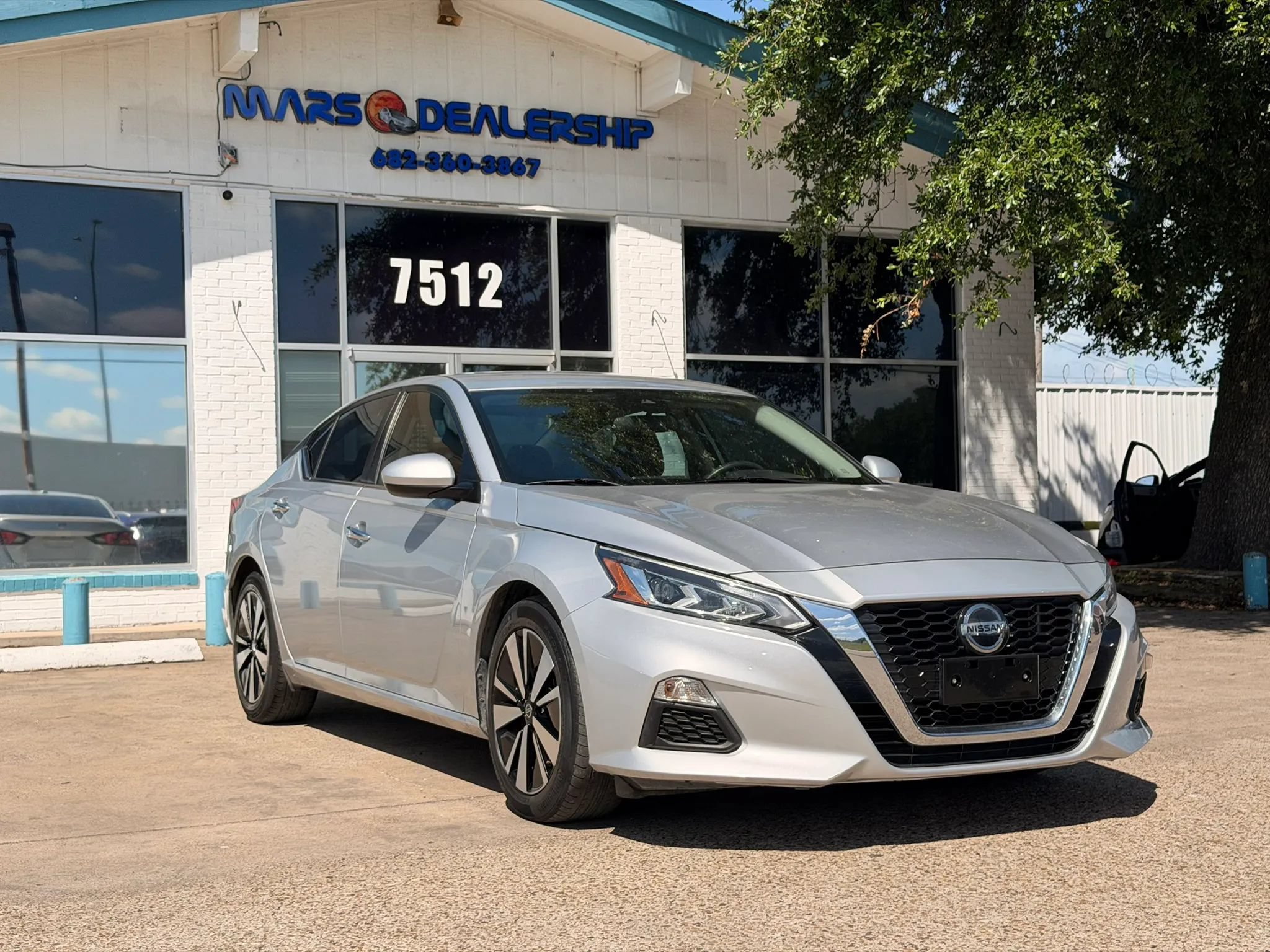 Used 2022 Nissan Altima 2.5 SV FWD image 1