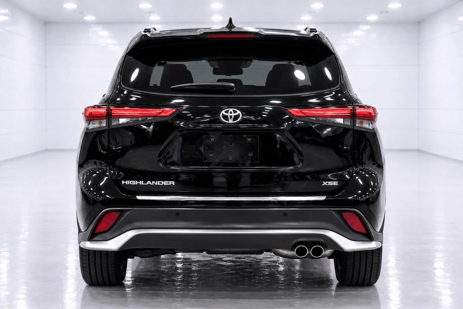 Used 2022 Toyota Highlander XSE AWD/4WD image 4