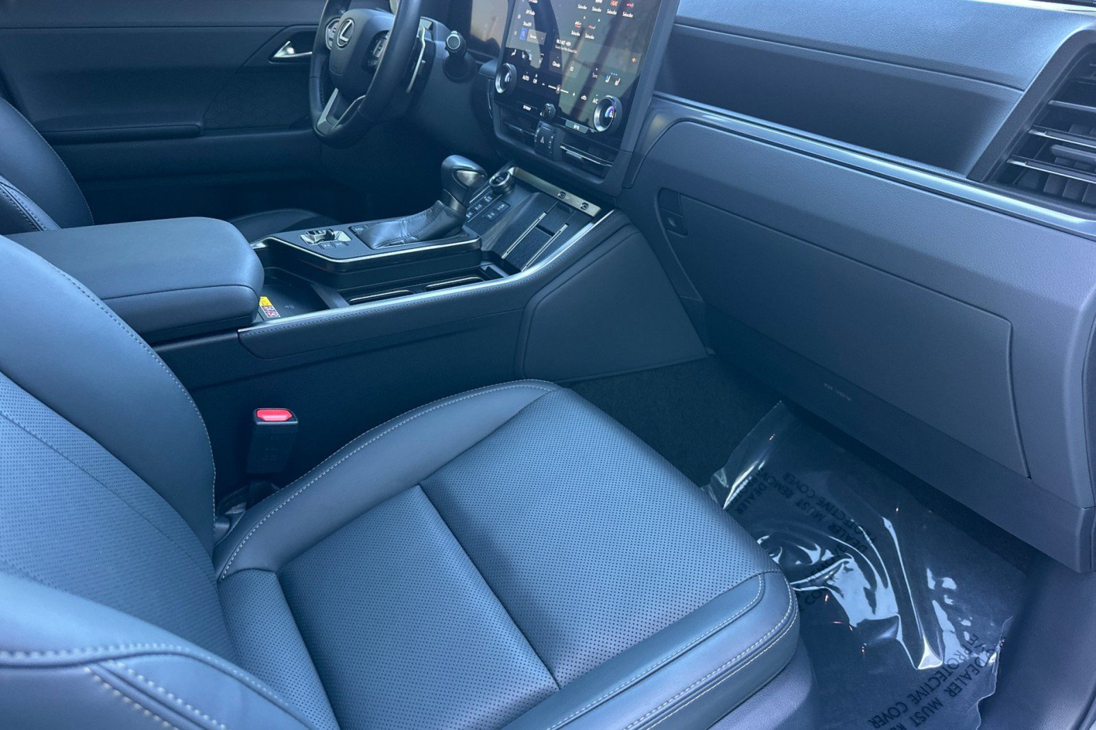 Used 2024 Lexus GX 550 AWD/4WD image 16