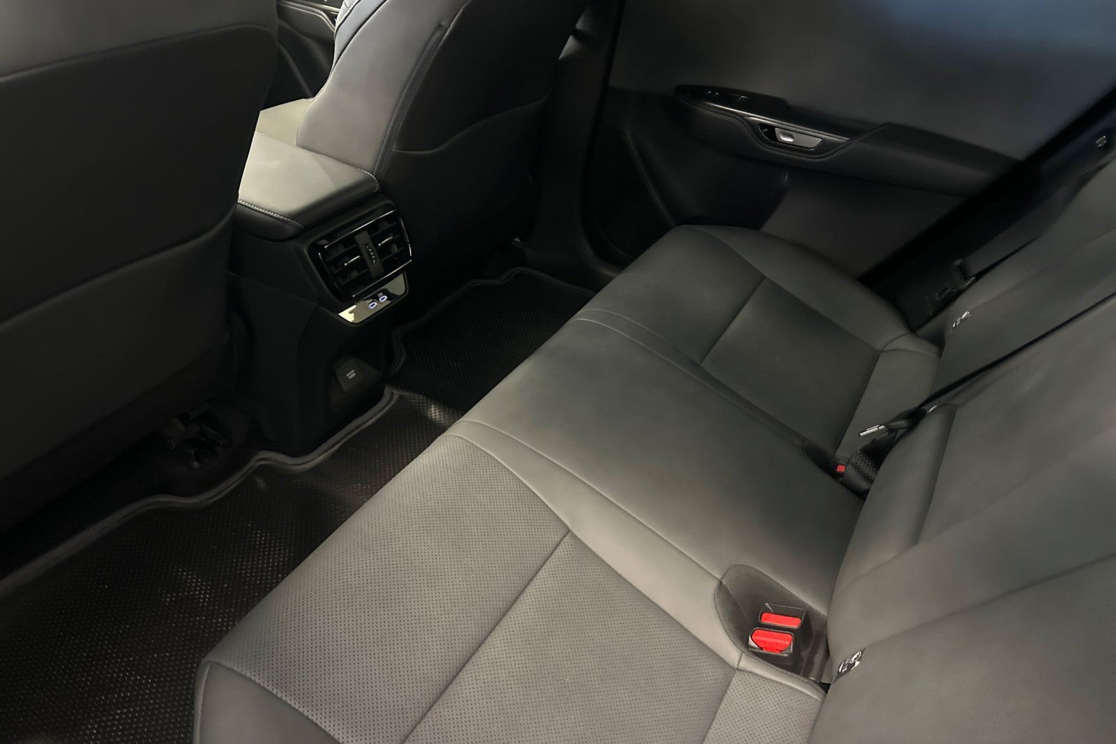 New 2026 Lexus RZ 350e 2WD image 26