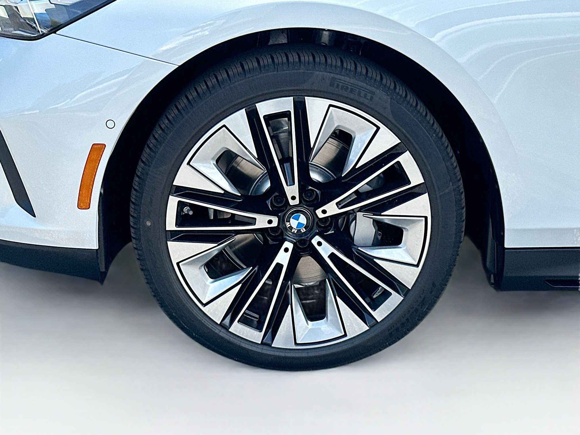 New 2026 BMW 530i w/ Premium Package image 27